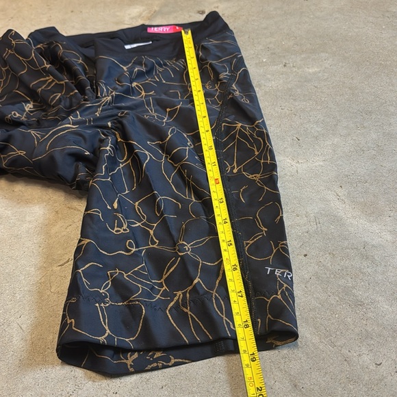 Like new Terry bike cycling shorts size large. - Picture 11 of 11